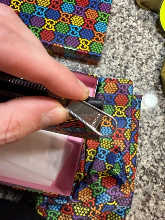 Gucci Multicolor GG Supreme Wristlet Pouch - Picture 5 of 7